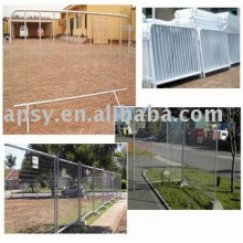 Vinyl coated temporary fence mesh panels